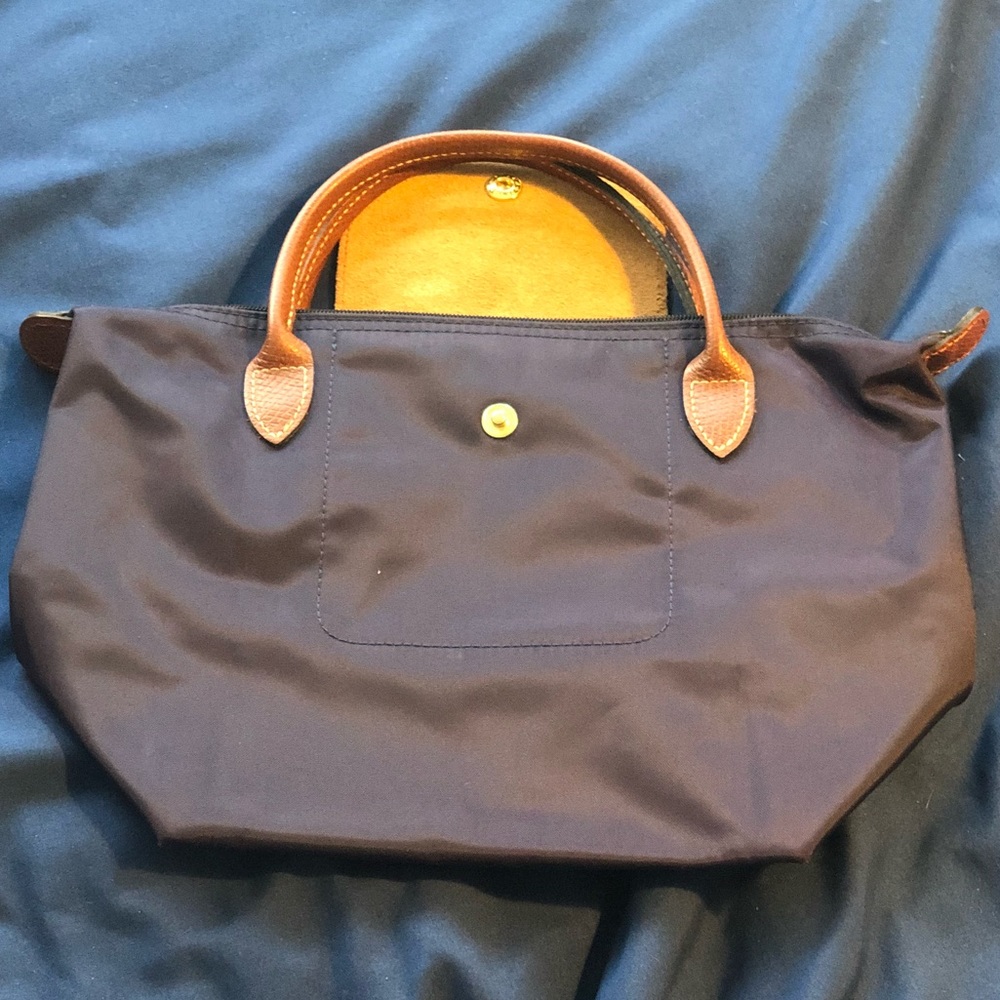Longchamp * LIKE NEW * small bag